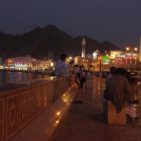 Al Hadow Hotel Muscat Exterior photo